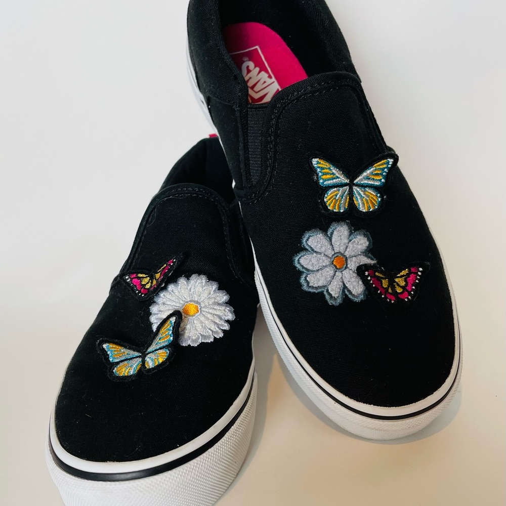 VANS•CLASSIC SLIP ON•BLACK •BUTTERFLIES•FLOWERS•WOMENS 6.5 / MISSY GIRLS 5